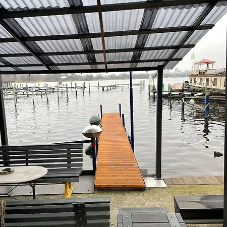 Schiffspension Luise Hotel en barco Potsdam