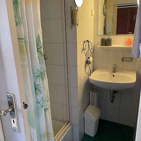 Bateau-hôtel Schiffspension Luise 3*