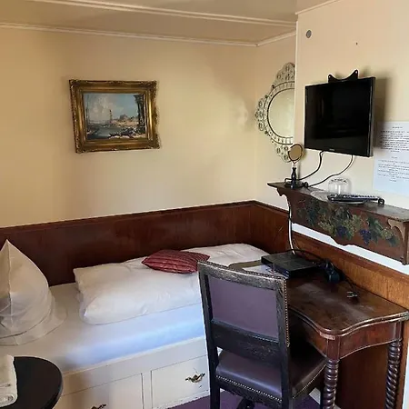 Schiffspension Luise Hotel en barco
