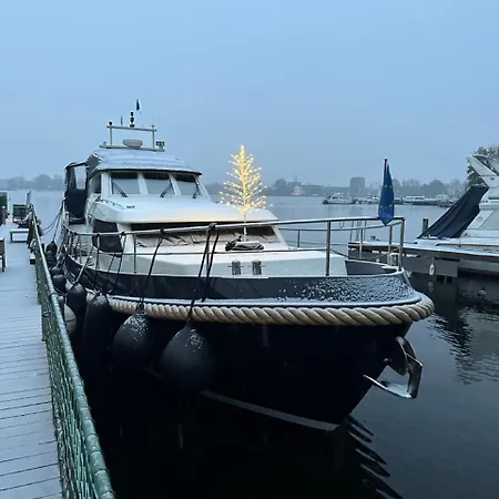 Schiffspension Luise Hotel en barco Potsdam