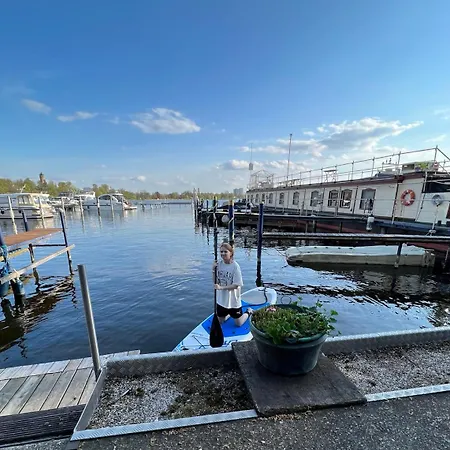 Bateau-hôtel Schiffspension Luise